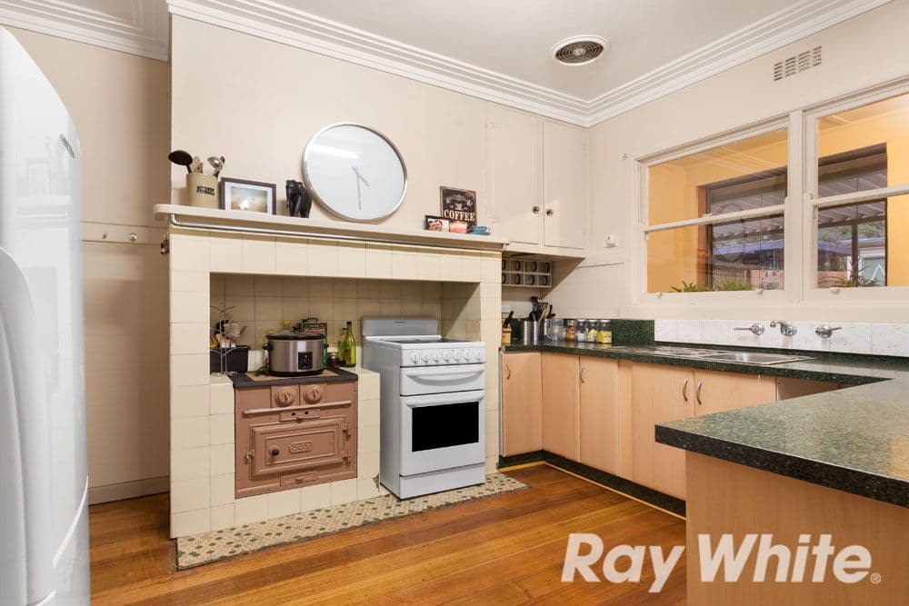 31 Macleod Parade, Macleod VIC 3085, Macleod - Thumbnail 7