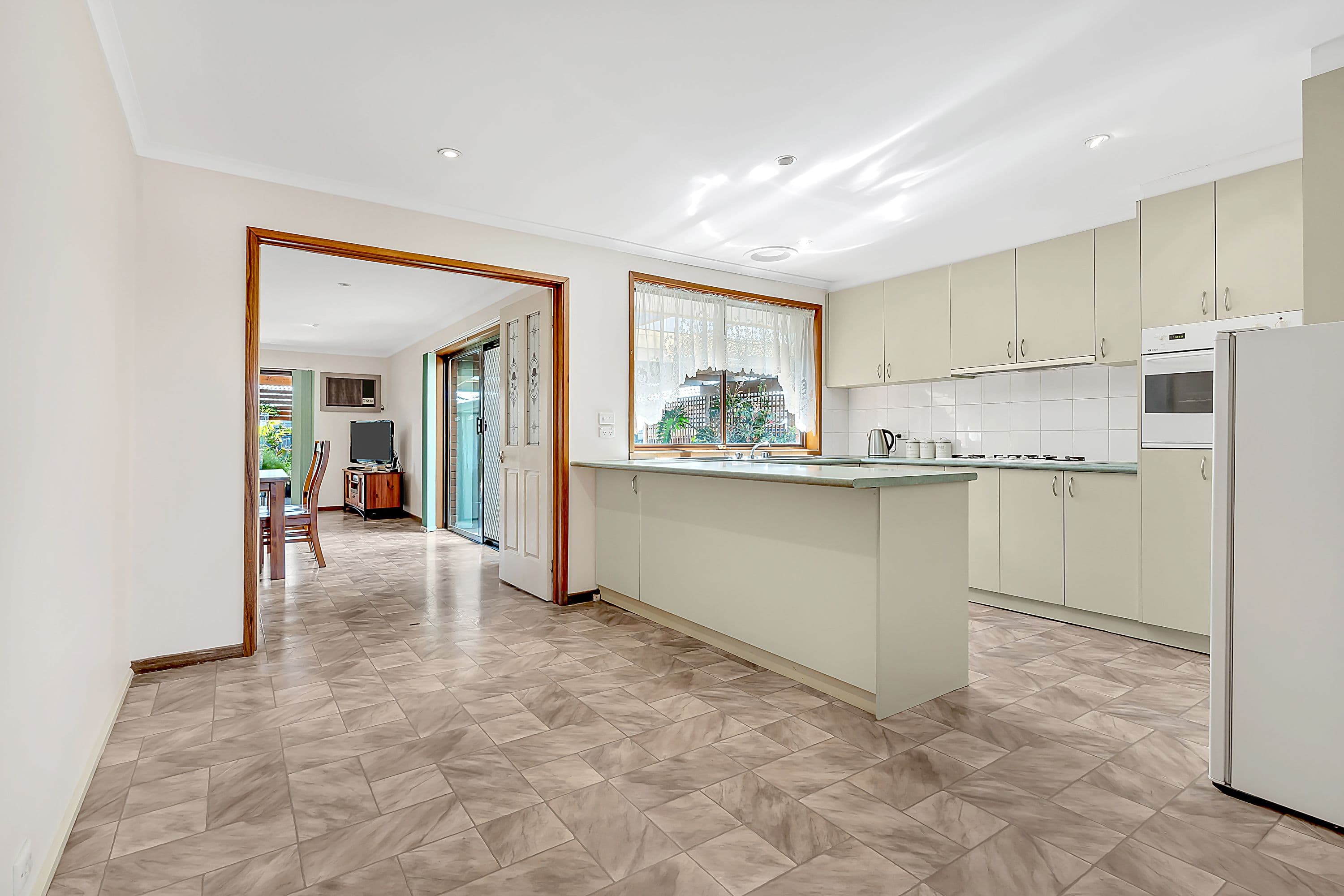 14 Medway Road, Craigieburn VIC 3064, Craigieburn - Thumbnail 4