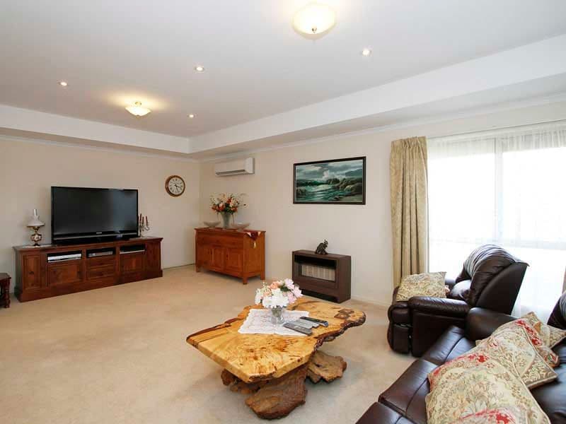 16 Parken Court, NOARLUNGA DOWNS SA 5168, Noarlunga Downs - Thumbnail 3