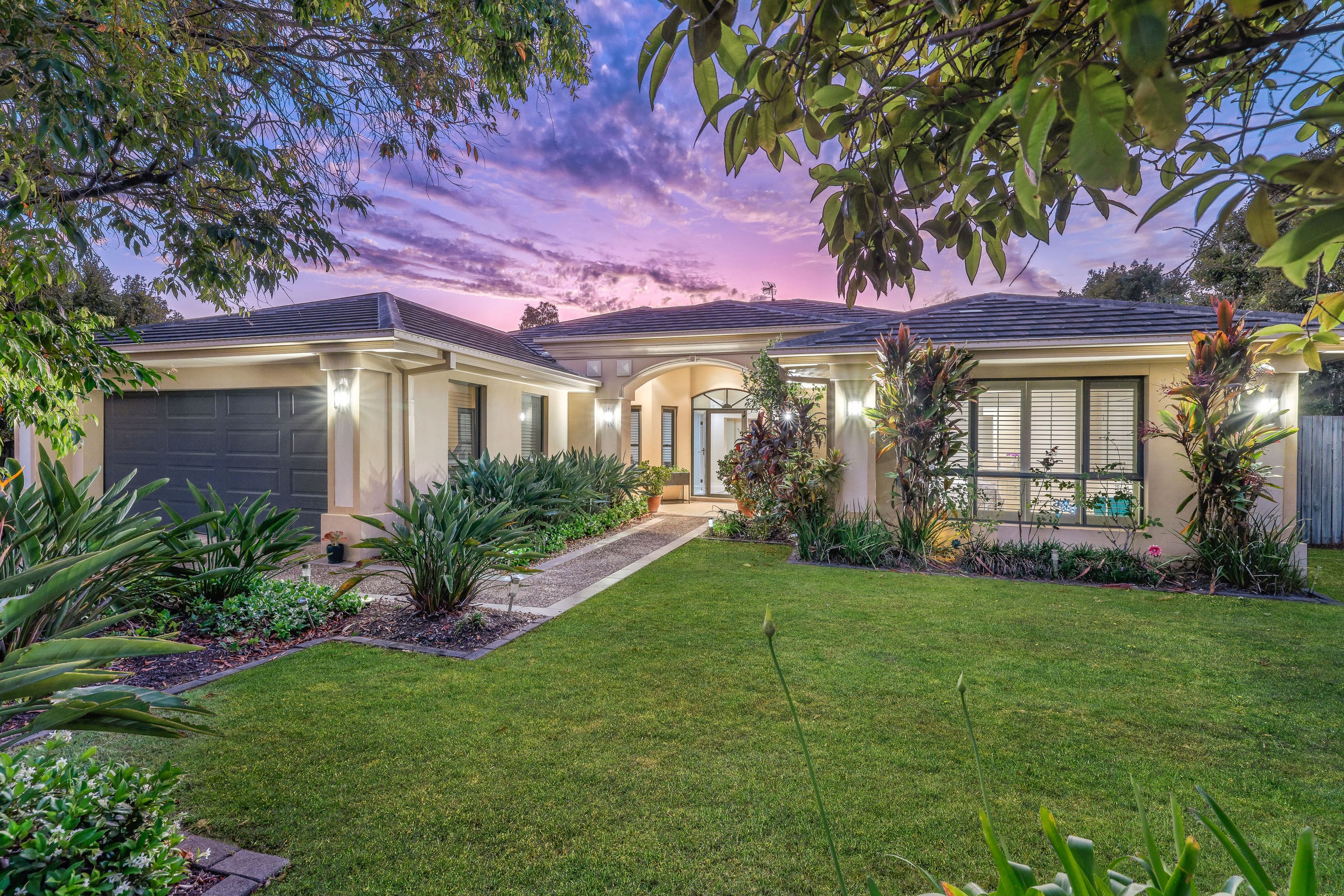 8 Oceanblue Rise, Upper Coomera QLD 4209, Upper Coomera - Thumbnail 2