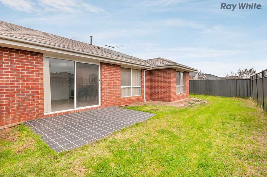 7 Edmondshaw Drive, Deer Park VIC 3023, Deer Park - Thumbnail 8