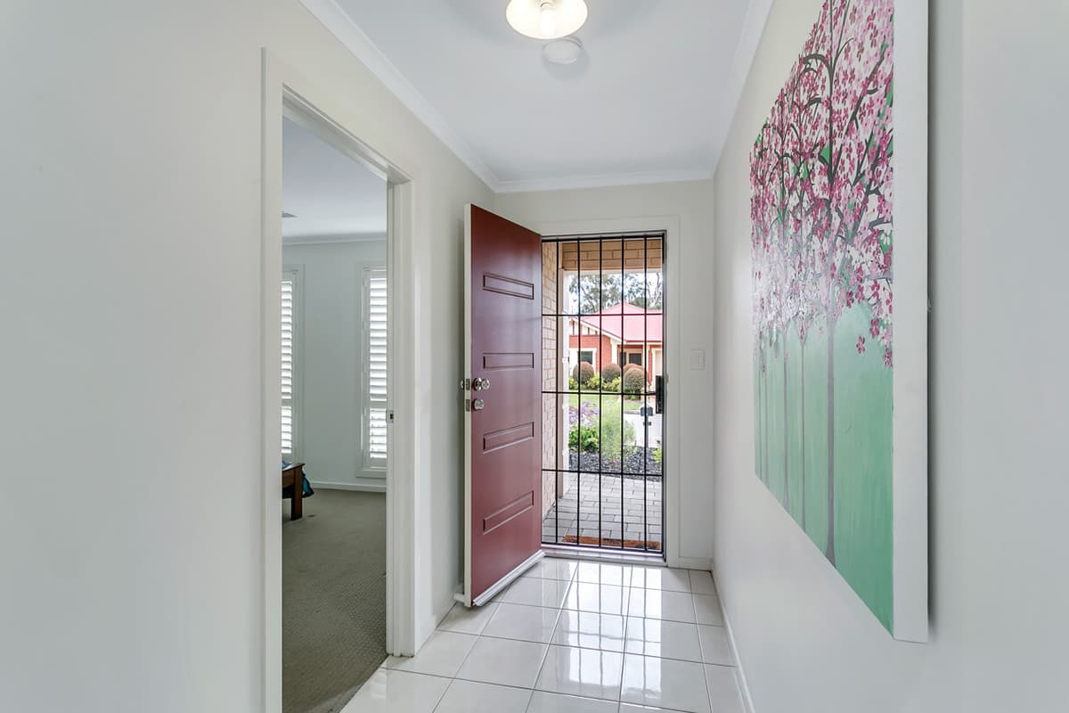 4 Hastings Street, RIDGEHAVEN SA 5097, Ridgehaven - Thumbnail 2