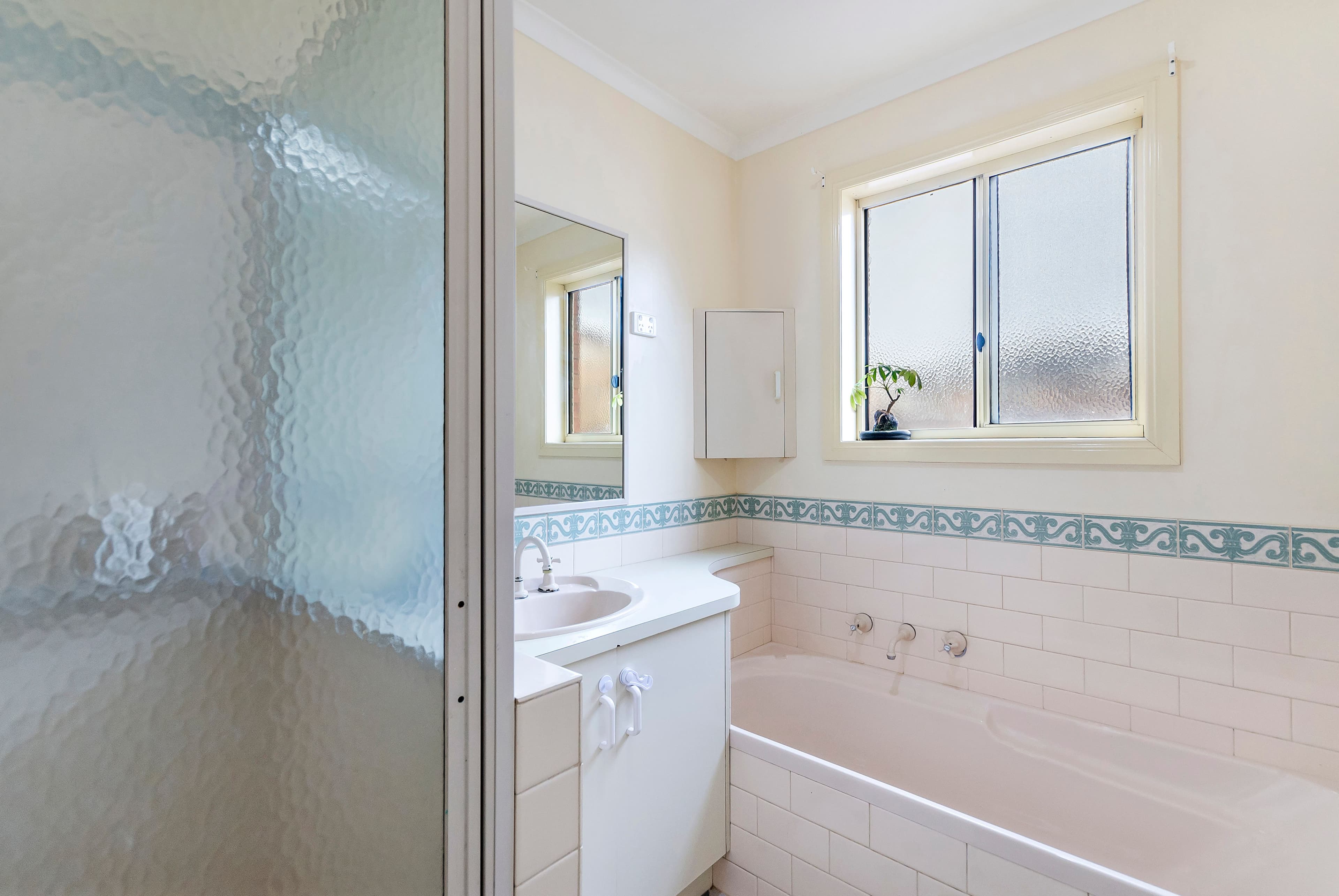 22 Rogers Avenue, Warrnambool VIC 3280, Warrnambool - Thumbnail 5