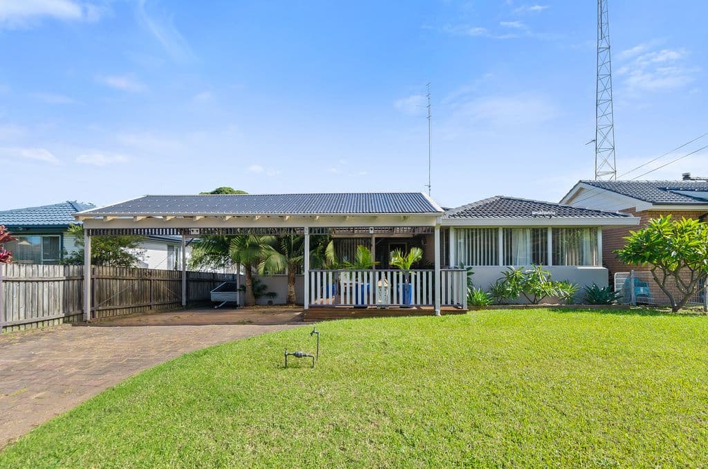 2 Siddeley Avenue, Kanahooka - Image 1