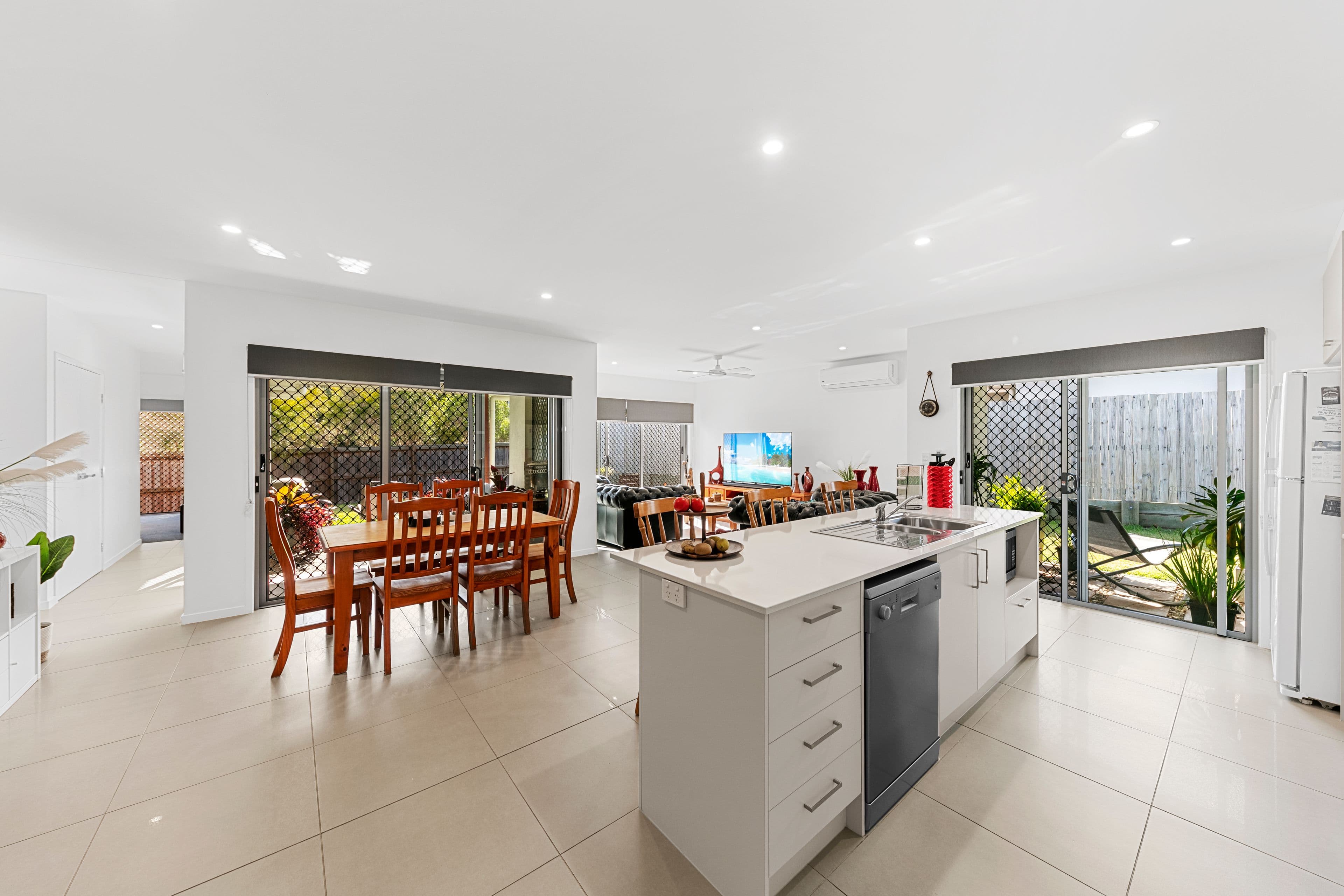 6 Rosea Place, Peregian Springs QLD 4573, Peregian Springs - Thumbnail 4
