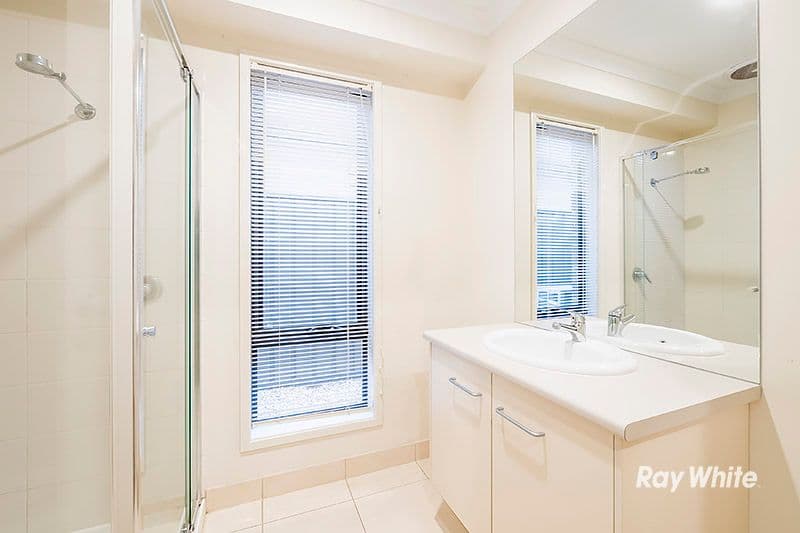 9 Rhinelander Close, Clyde North VIC 3978, Clyde North - Thumbnail 4