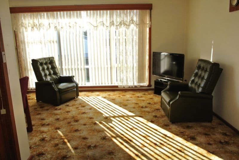 4 Lyons Street, HILLCREST TAS 7320, Hillcrest - Thumbnail 3