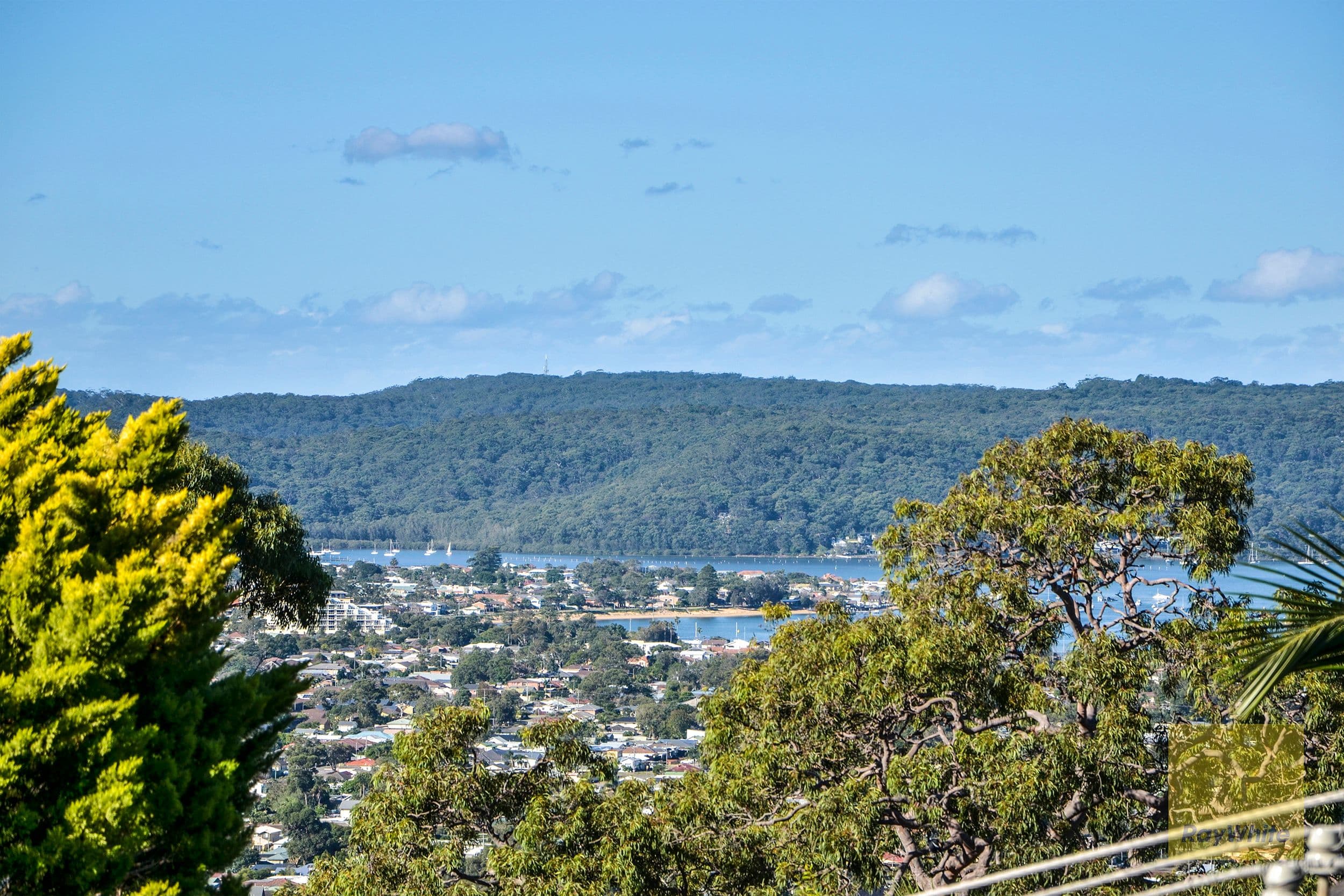 7 The Bastion, Umina Beach - Image 1