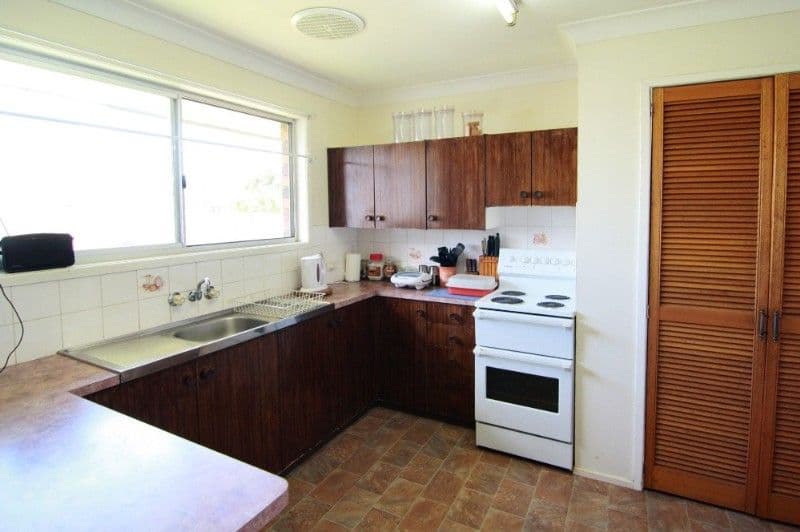 5 Mcfarlane Street, WILSONTON QLD 4350, Wilsonton - Thumbnail 3