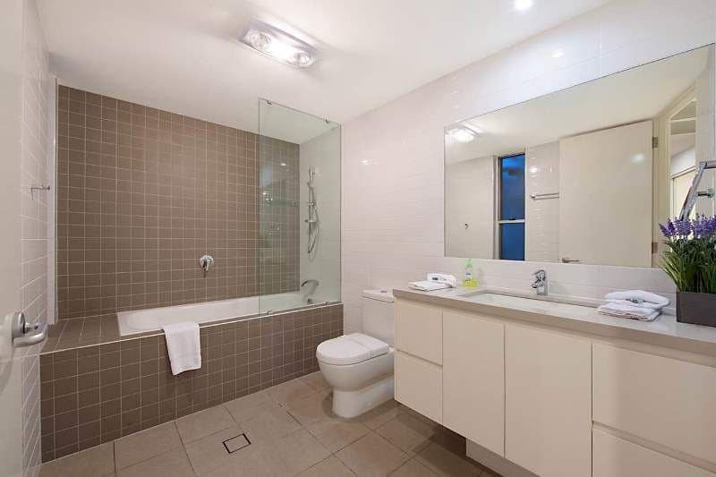 31 Ferrymans Court, Helensvale QLD 4212, Helensvale - Thumbnail 6