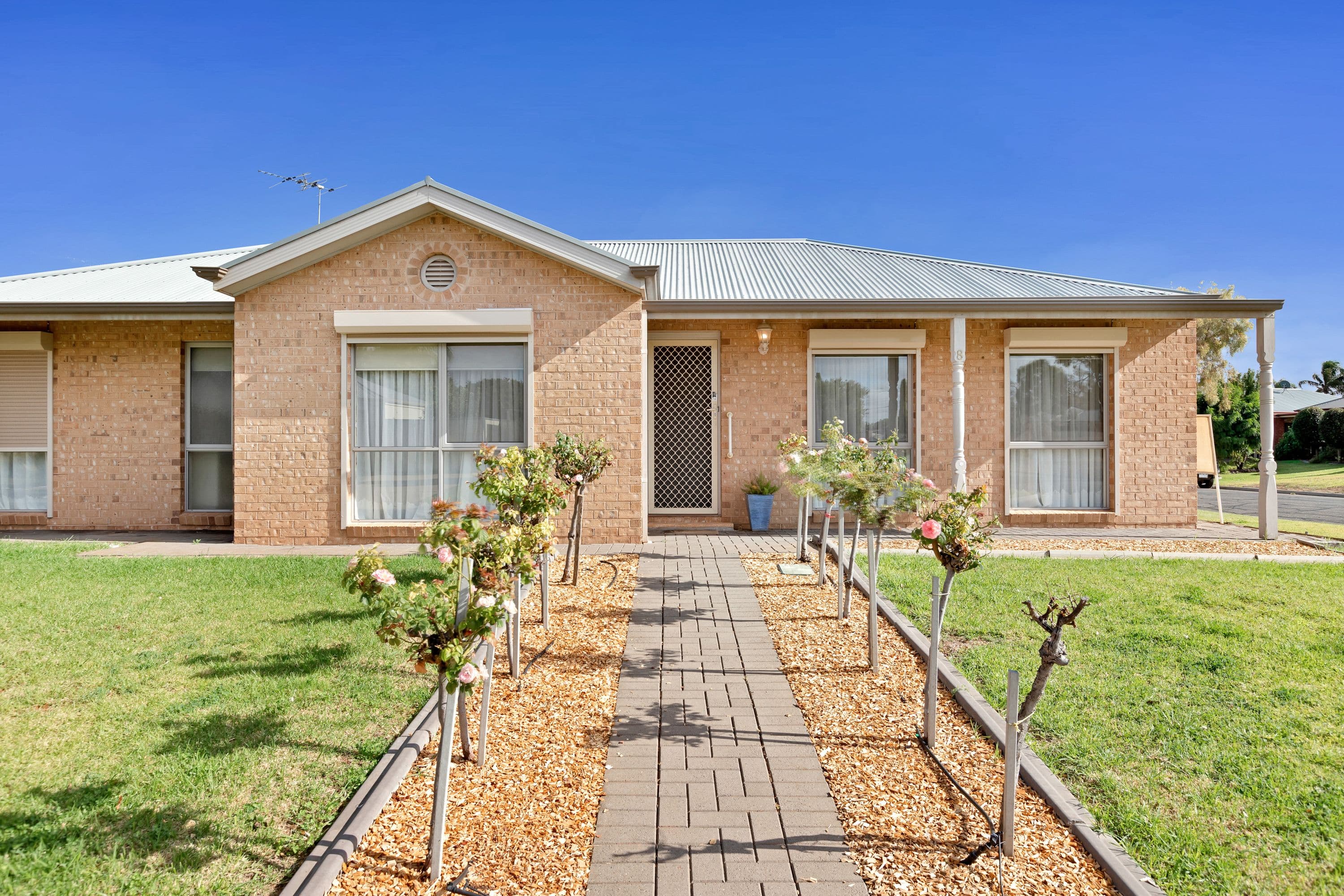 8 Isabelle Court, Mildura VIC 3500, Mildura - Thumbnail 2