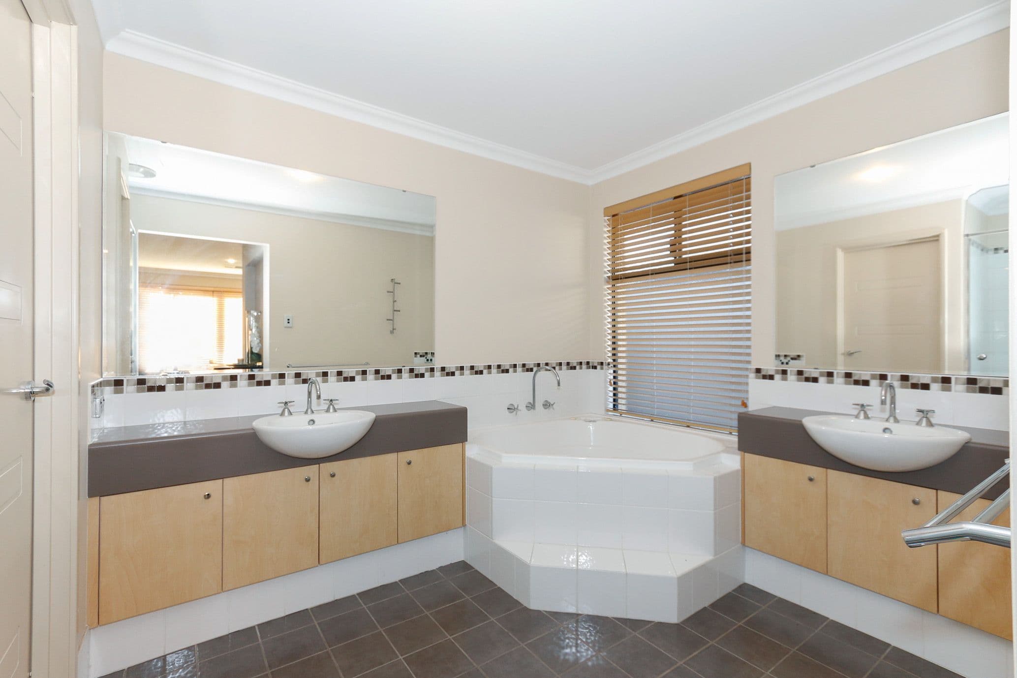 58 Furley Road, Southern River WA 6110, Southern River - Thumbnail 5