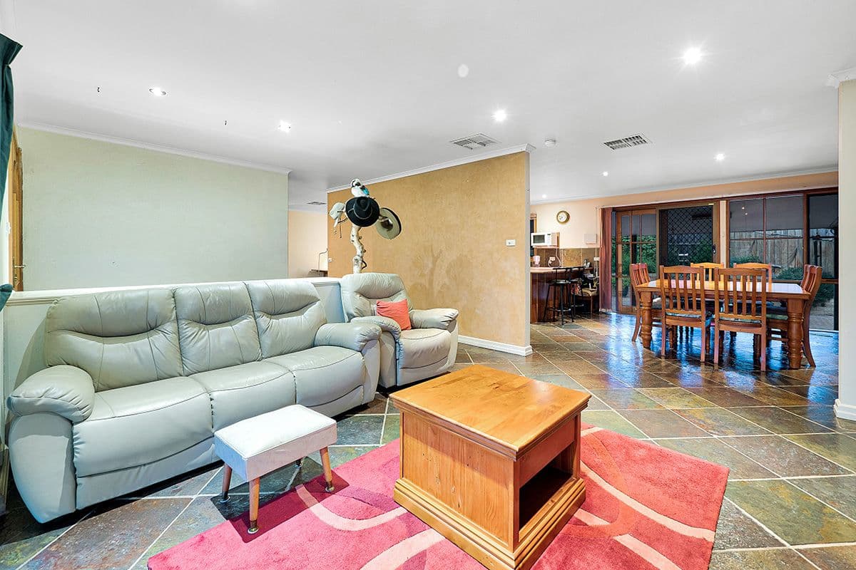 8 Epacris Court, Langwarrin VIC 3910, Langwarrin - Thumbnail 3