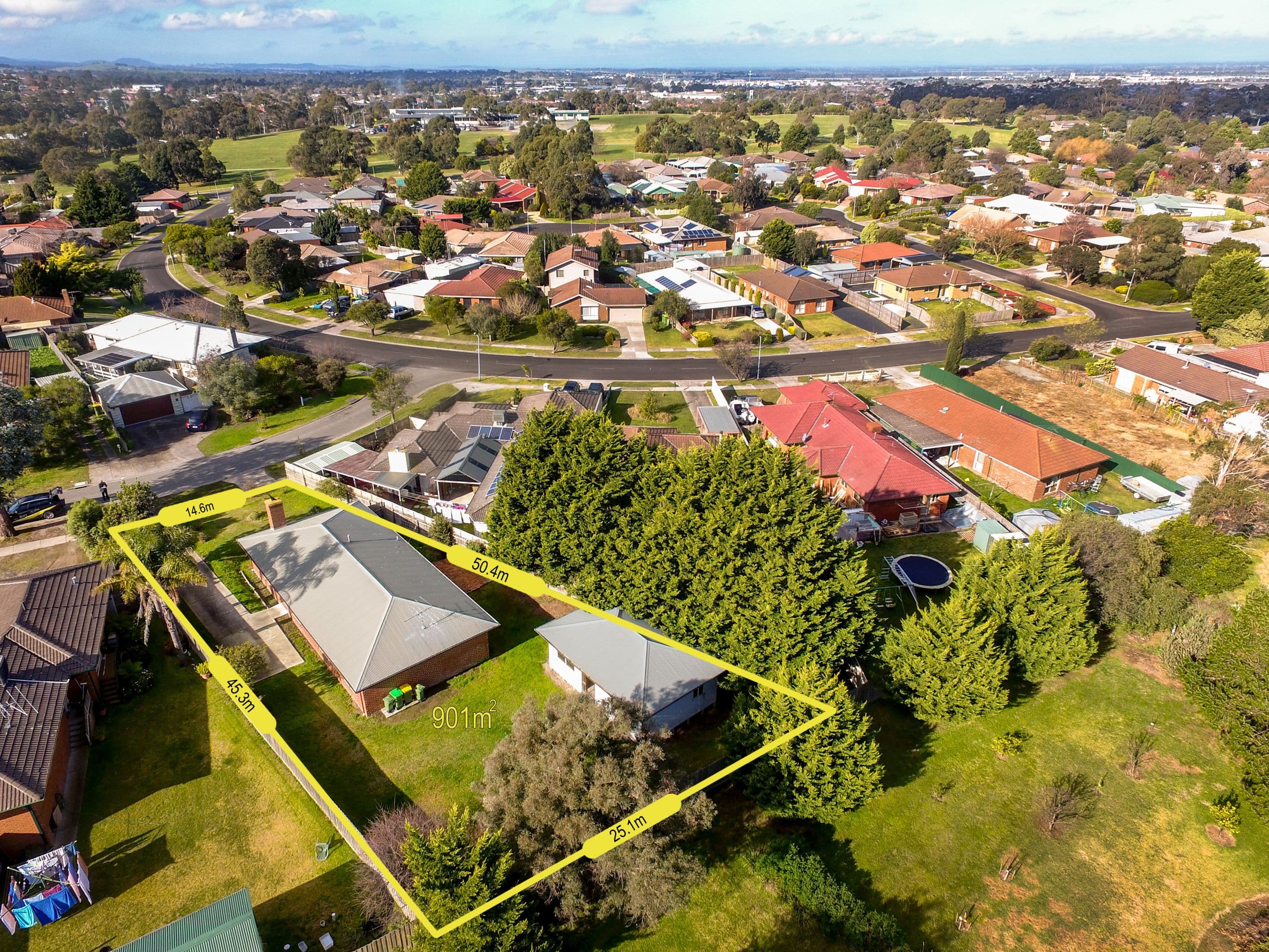 1 McNamara Court, Pakenham VIC 3810, Pakenham - Thumbnail 3