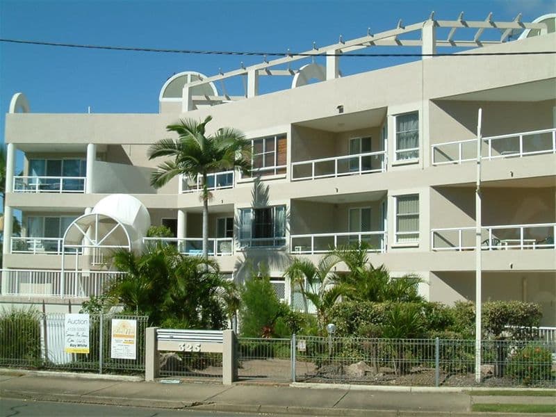 325 Esplanade, SCARNESS QLD 4655, Scarness - Image 1