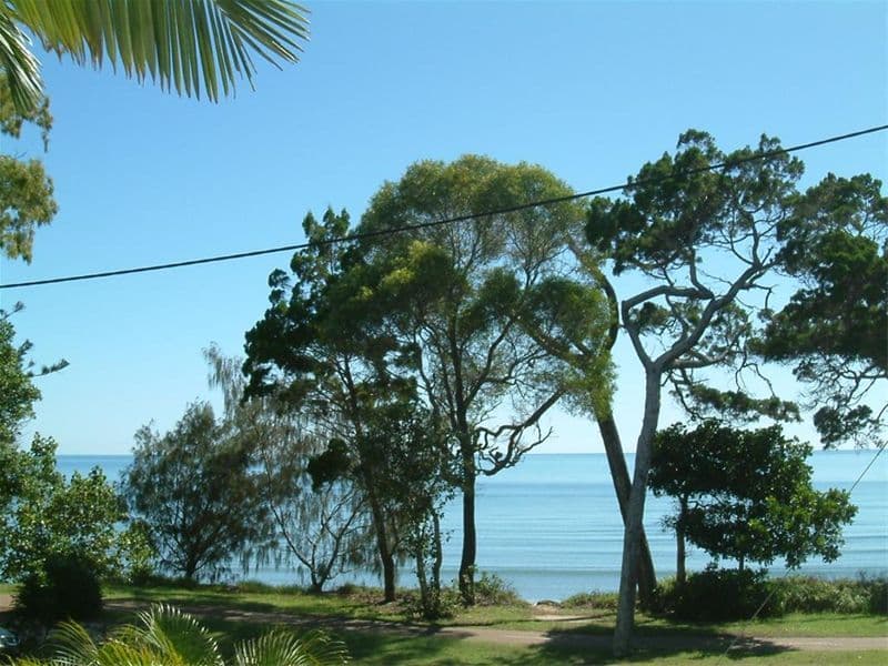325 Esplanade, SCARNESS QLD 4655, Scarness - Thumbnail 3