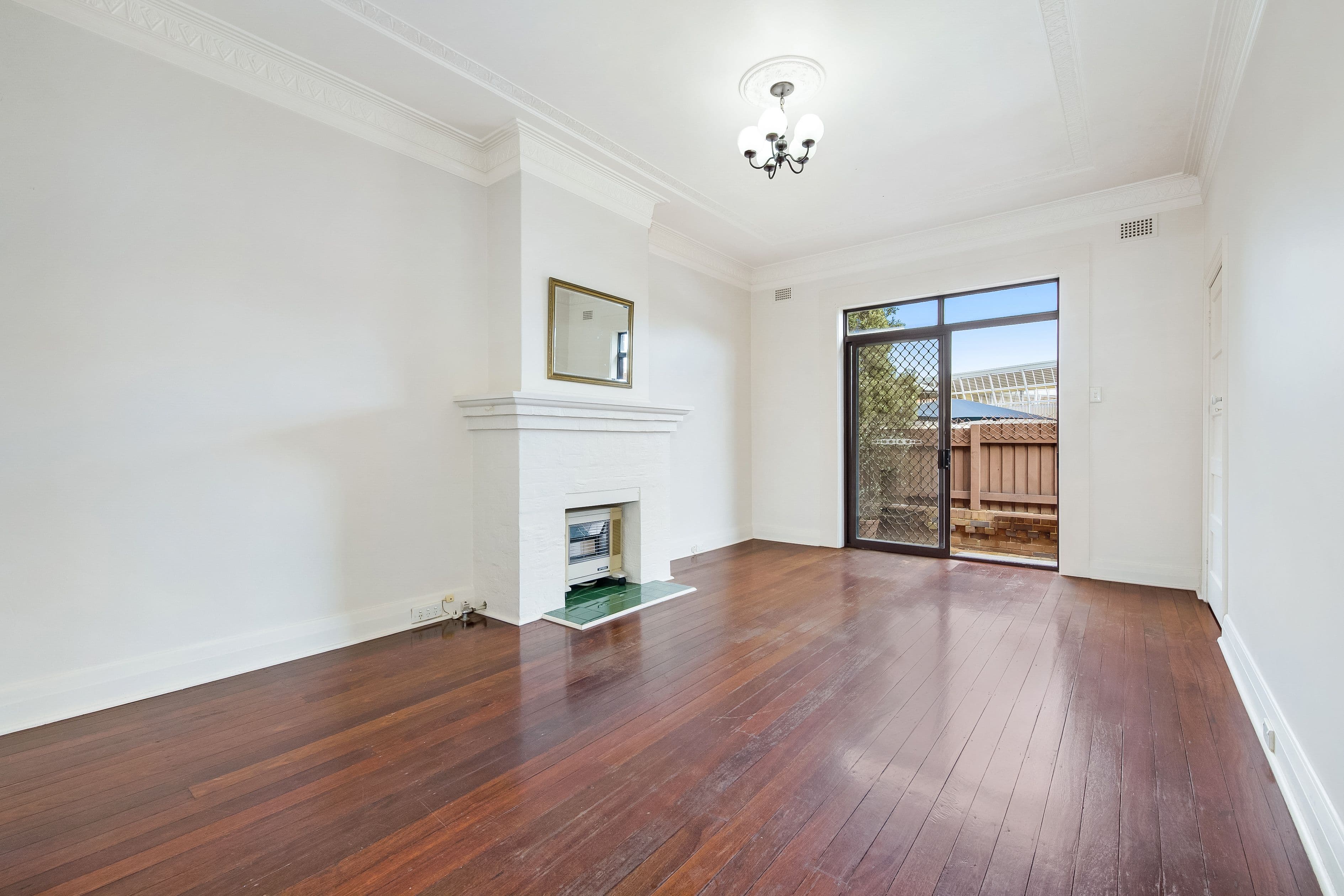 18 Hastings Parade, North Bondi NSW 2026, North Bondi - Thumbnail 2
