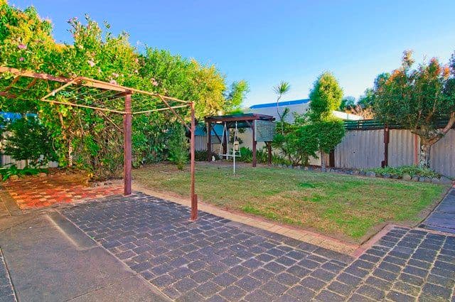 8 Holly Avenue, HOLLYWELL QLD 4216, Hollywell - Thumbnail 3