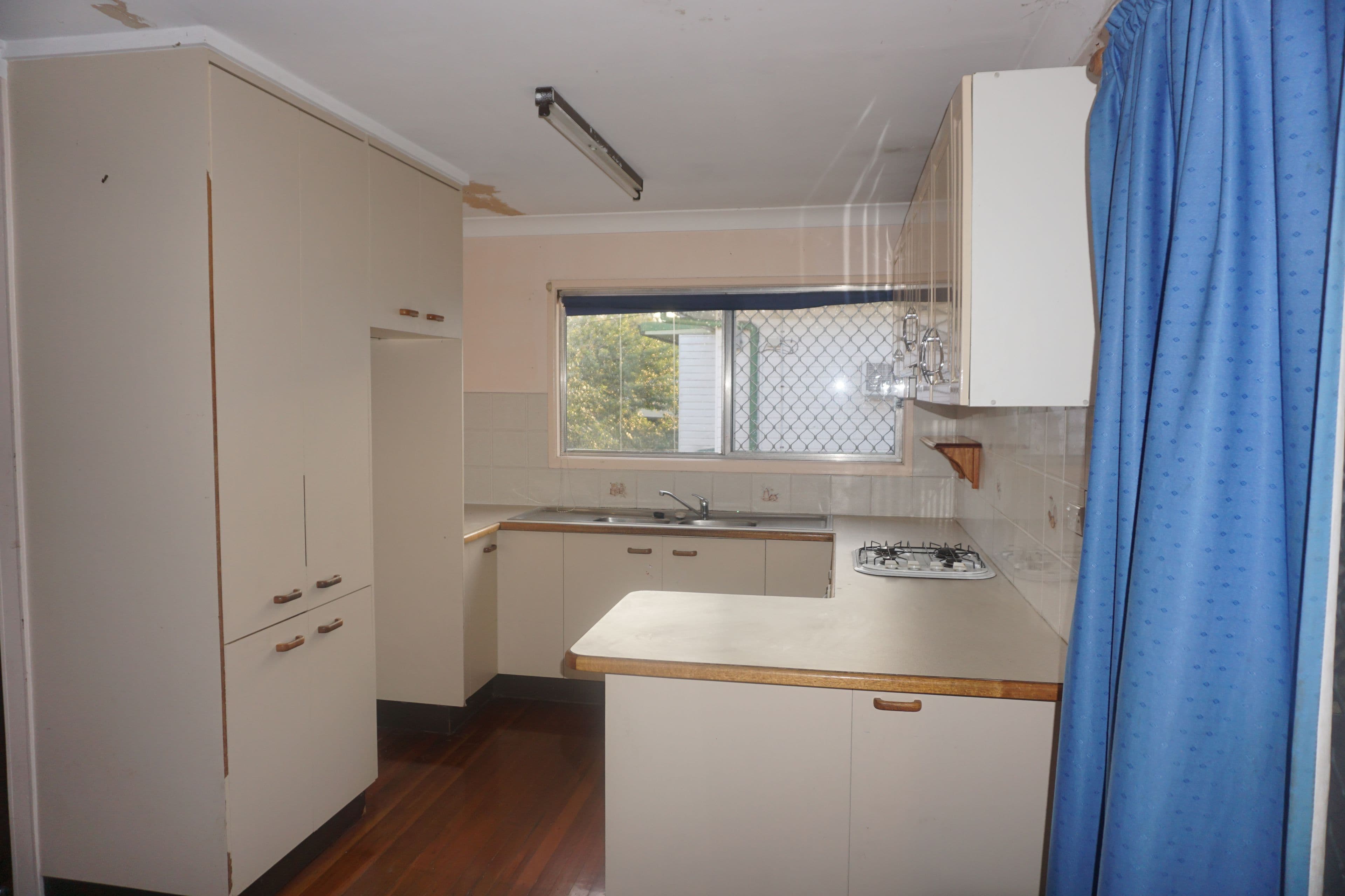 11 Sandra Street, Kingston QLD 4114, Kingston - Thumbnail 3