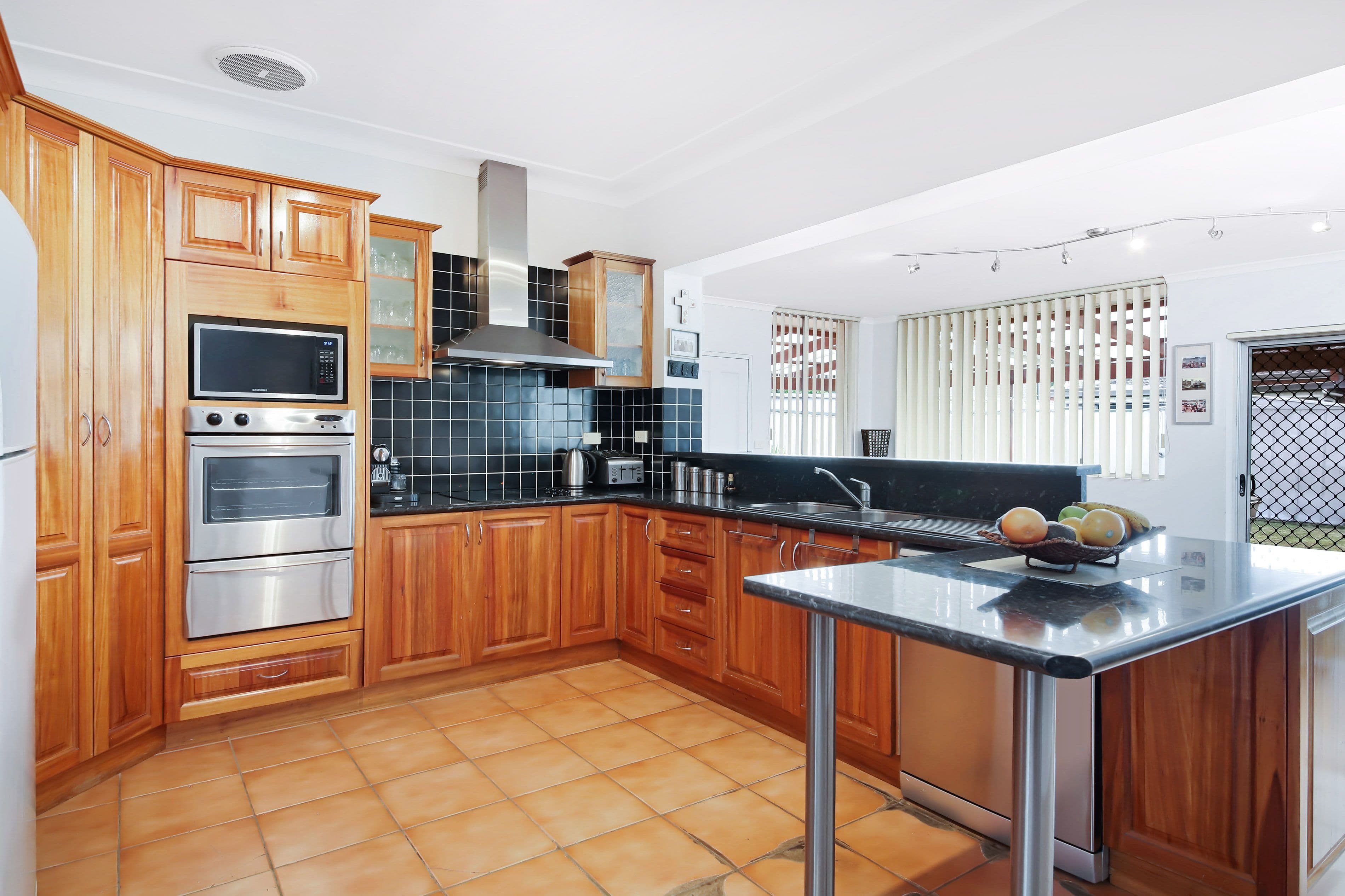 19 Robertson Road, Chester Hill - Thumbnail 3
