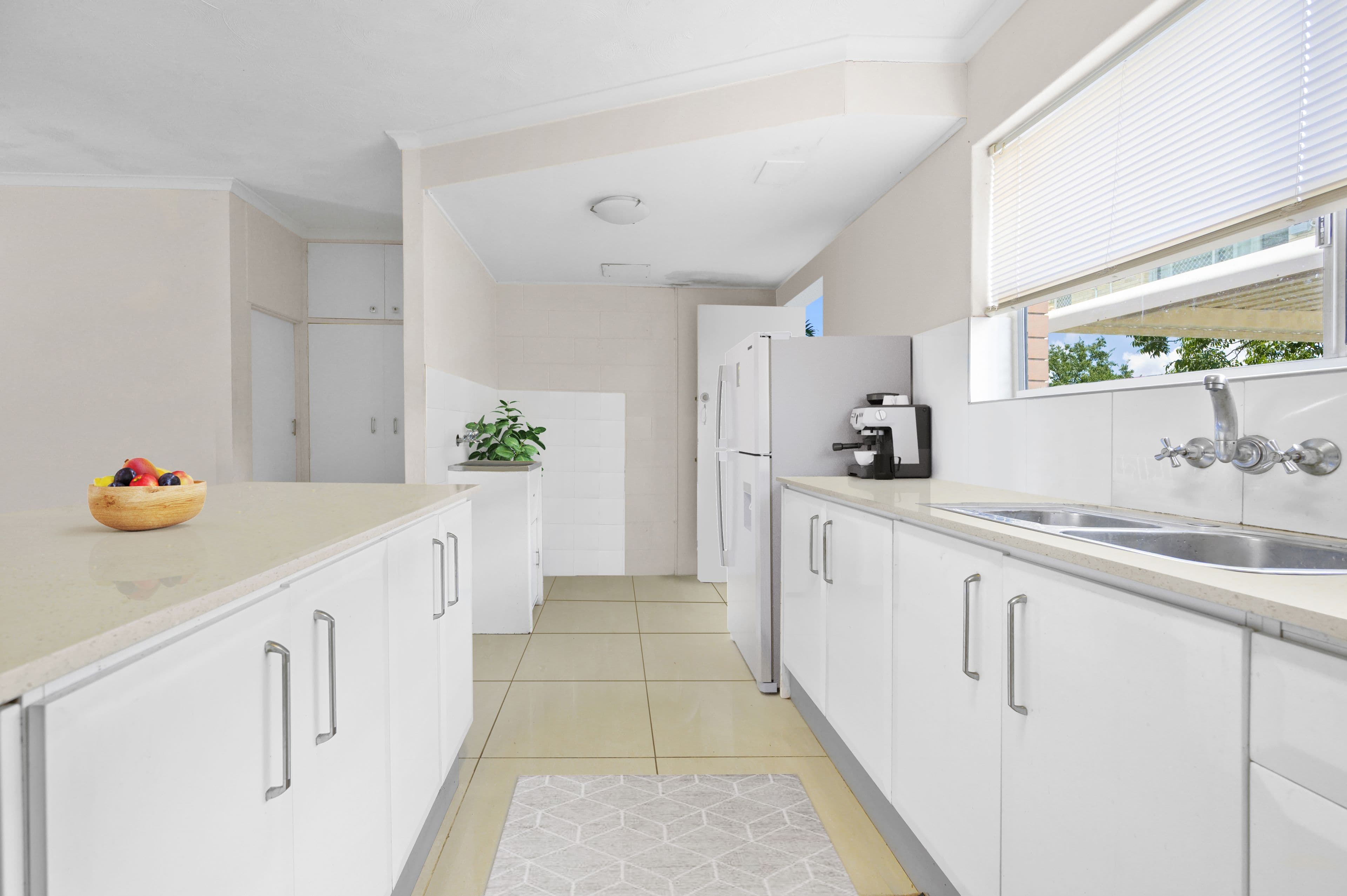 83 Bayview Street, Runaway Bay QLD 4216, Runaway Bay - Thumbnail 6