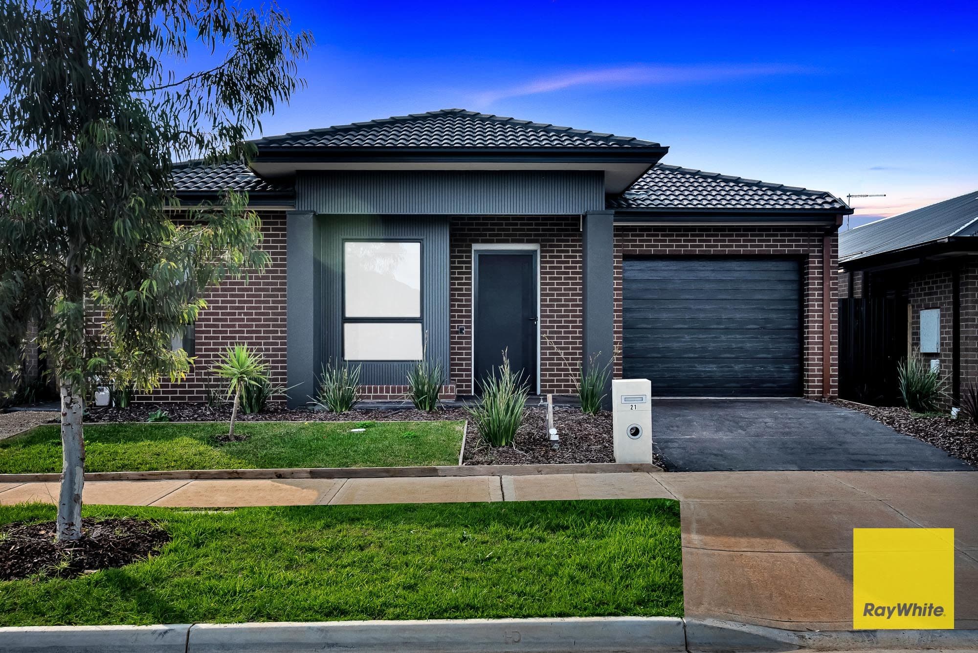 21 Winton Drive, FRASER RISE VIC 3336, Fraser Rise - Image 1