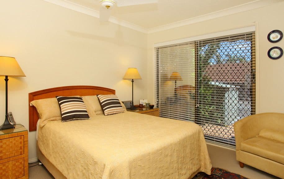 1 /172 Barrier Reef Drive, MERMAID WATERS QLD 4218, Mermaid Waters - Thumbnail 7