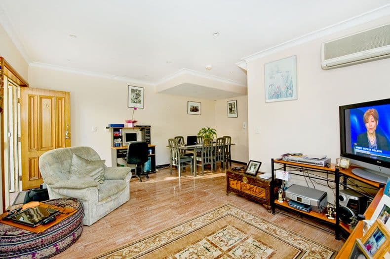 22d/30 Laycock Street, Surfers Paradise, QLD, 4217, Surfers Paradise - Thumbnail 5