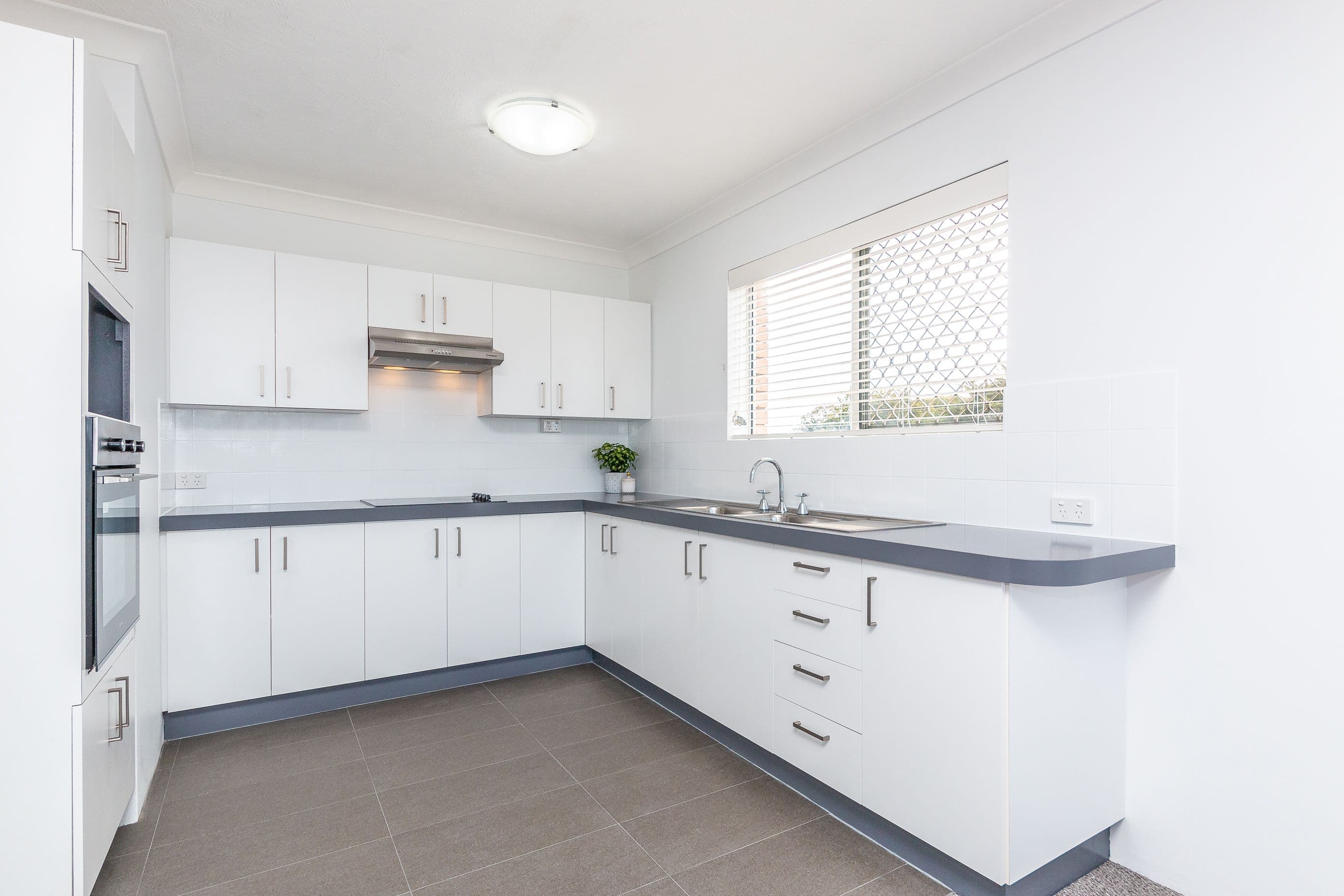 102 Hornibrook Esplanade, Clontarf QLD 4019, Clontarf - Thumbnail 3