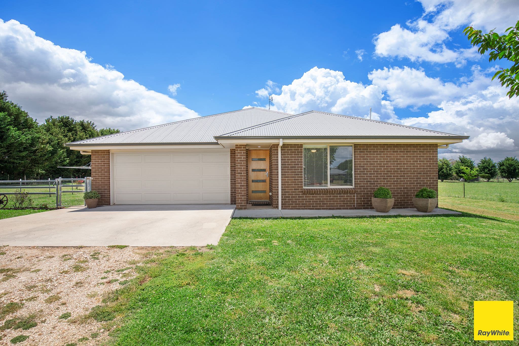 39 Lakeview Road, Guyra NSW 2365, Guyra - Thumbnail 2