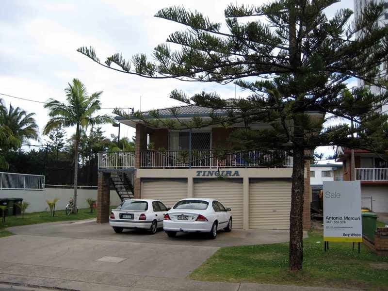 3 'Tingira', 16 Anne Avenue, BROADBEACH QLD 4218, Broadbeach - Thumbnail 2