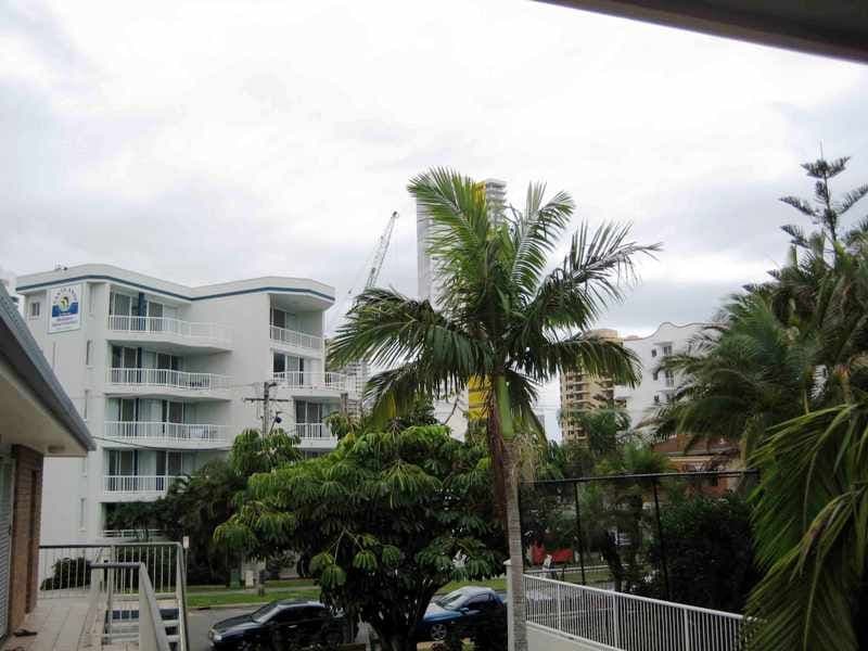 3 'Tingira', 16 Anne Avenue, BROADBEACH QLD 4218, Broadbeach - Thumbnail 6
