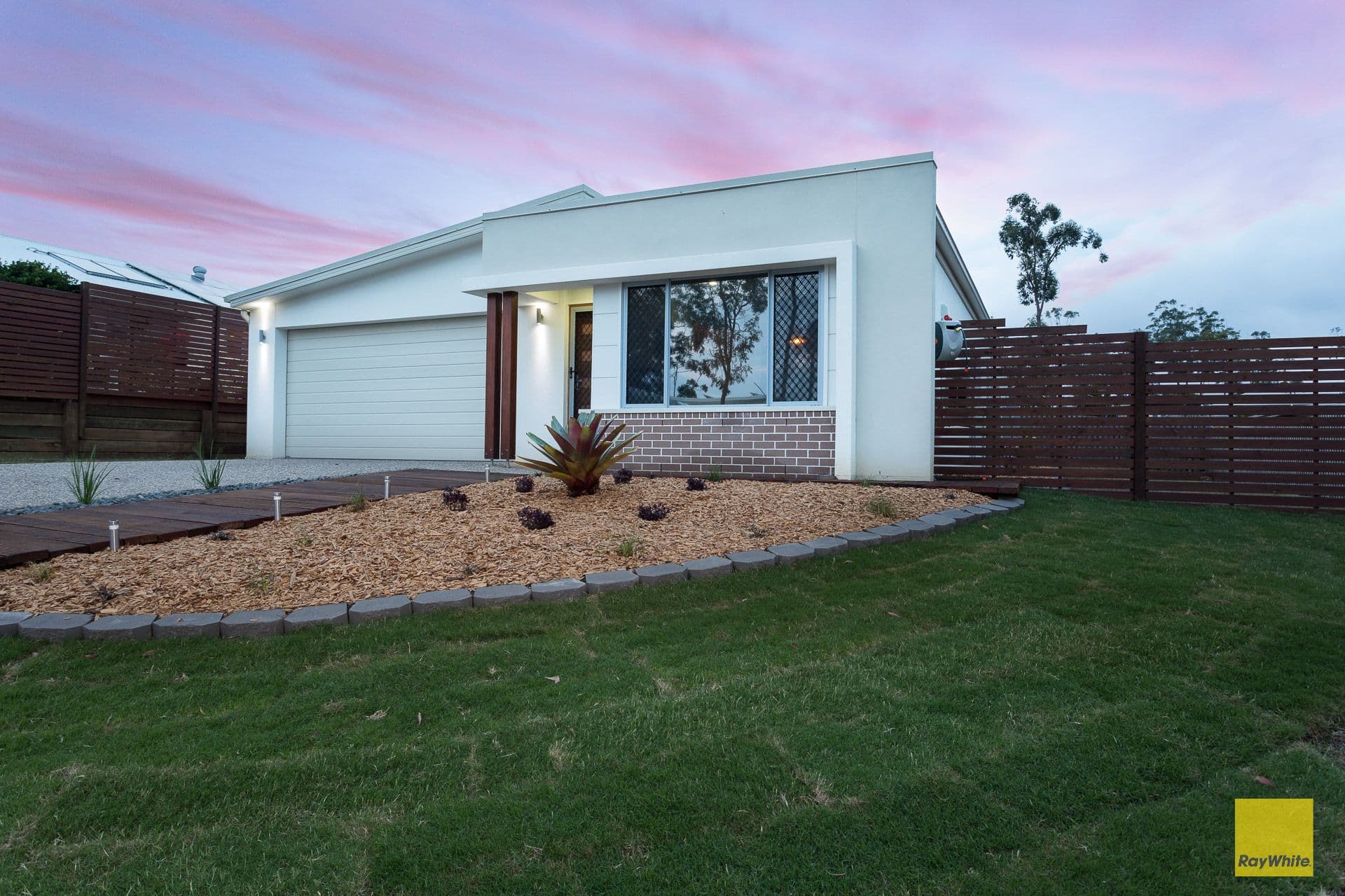 8 Baradine Street, Mount Cotton QLD 4165, Mount Cotton - Thumbnail 2