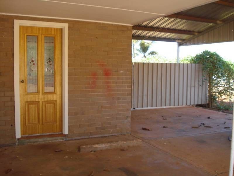 2 Gregory Way, KARRATHA WA 6714, Karratha - Thumbnail 2