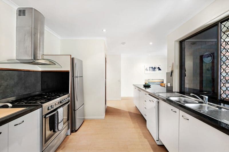 11 Murrindi Street, Minyama - Thumbnail 6