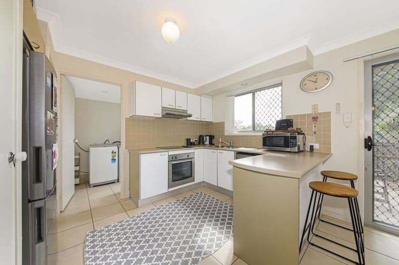 30 Carmarthen Circuit, Pacific Pines - Thumbnail 3
