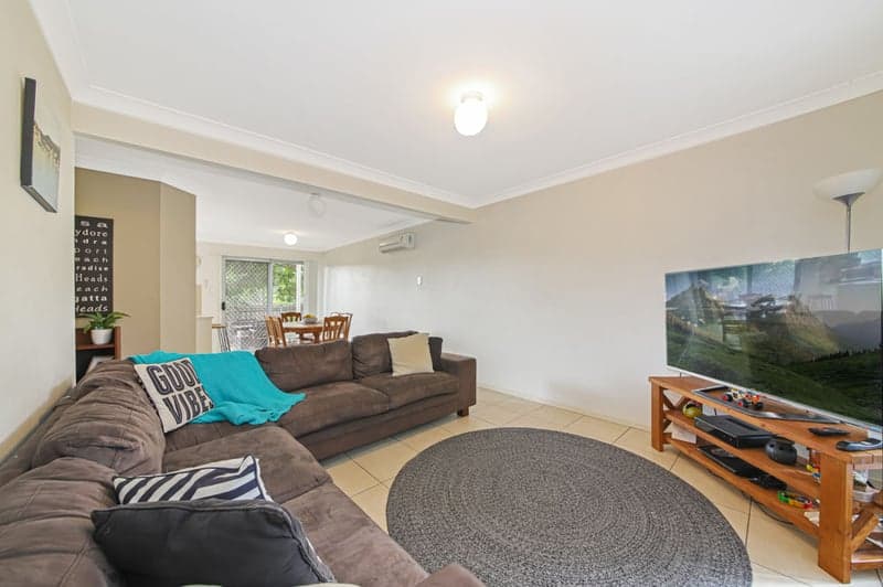 30 Carmarthen Circuit, Pacific Pines - Thumbnail 5