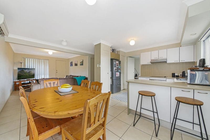 30 Carmarthen Circuit, Pacific Pines - Thumbnail 7