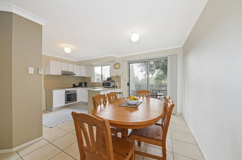 30 Carmarthen Circuit, Pacific Pines - Thumbnail 8