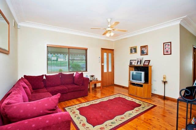 87 Binalong Road, OLD TOONGABBIE NSW 2146, Old Toongabbie - Thumbnail 3