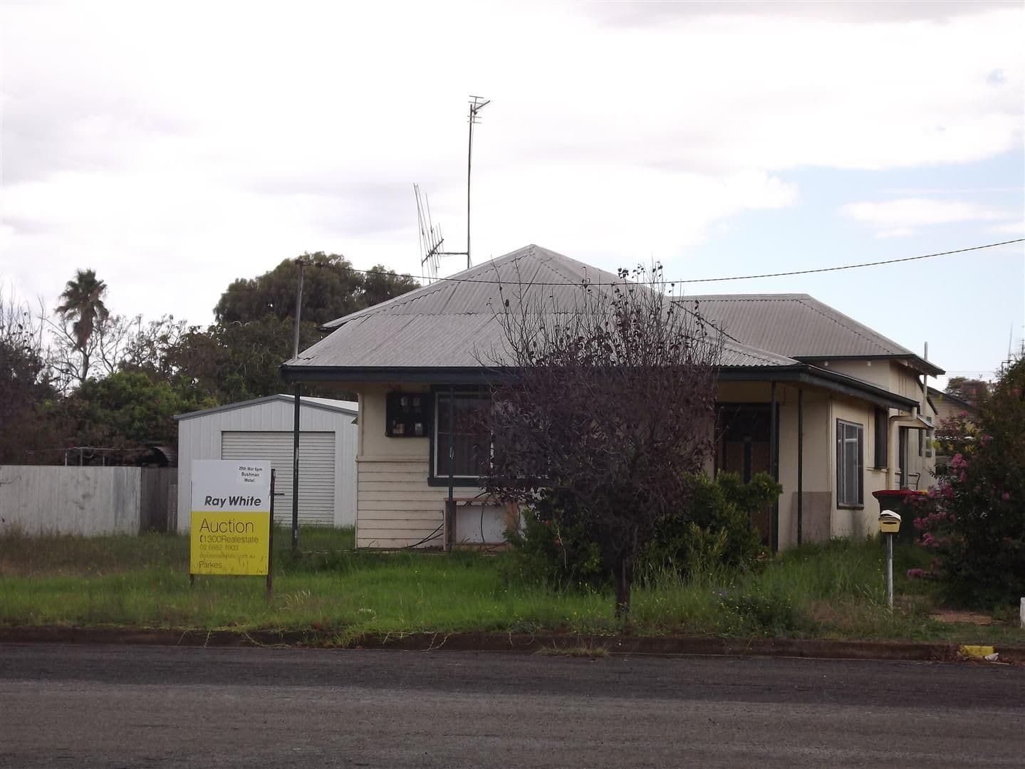 6 Gladstone Street, PARKES NSW 2870, Parkes - Image 1
