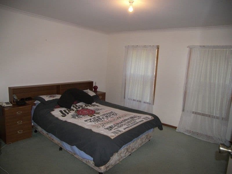 99 Henderson Drive, POORAKA SA 5095, Pooraka - Thumbnail 6