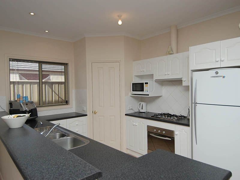 10 Bardia Avenue, FINDON SA 5023, Findon - Thumbnail 2