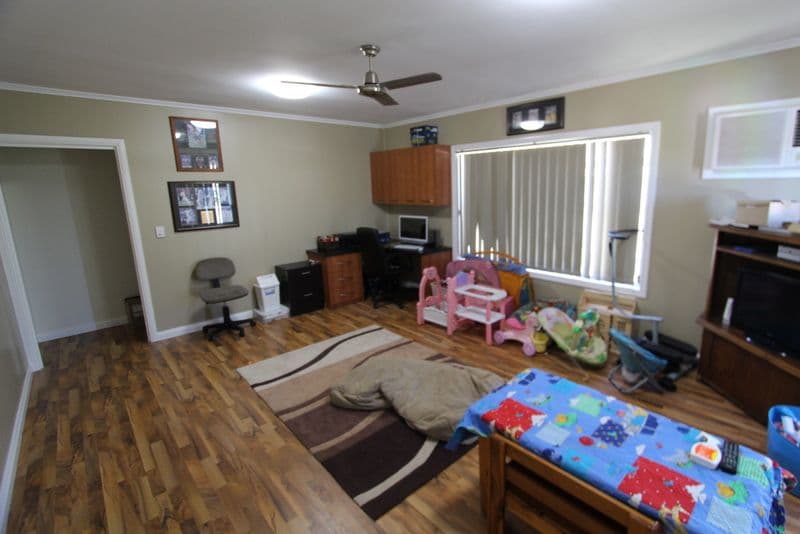 20 Deverell Street, CHARLEVILLE QLD 4470, Charleville - Thumbnail 8