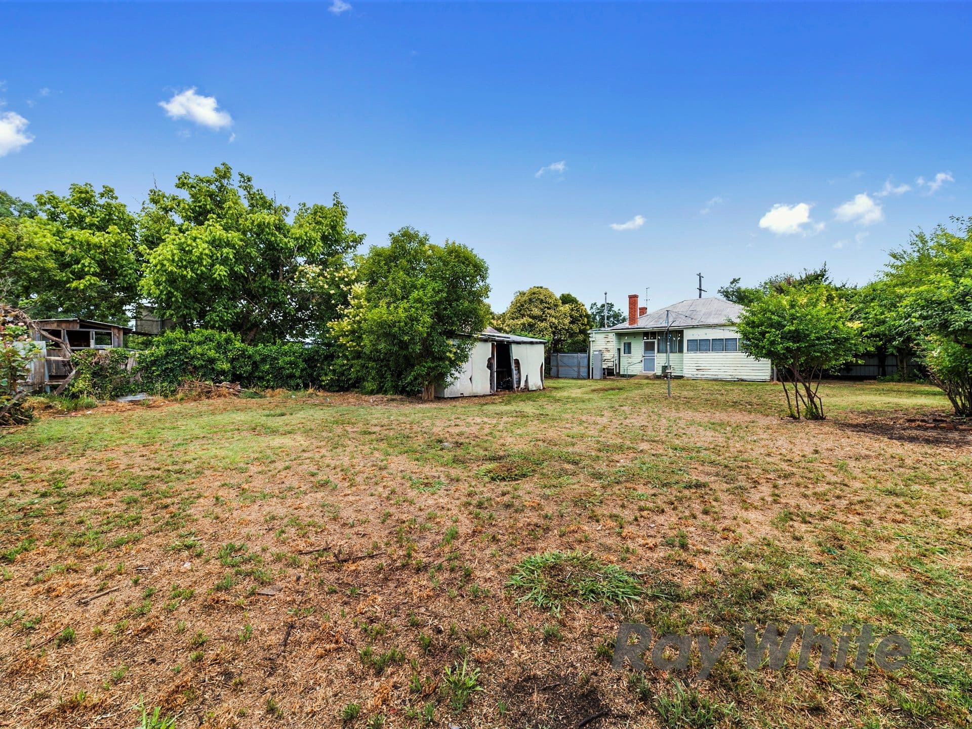 15 Smythe Street, Benalla VIC 3672, Benalla - Thumbnail 2