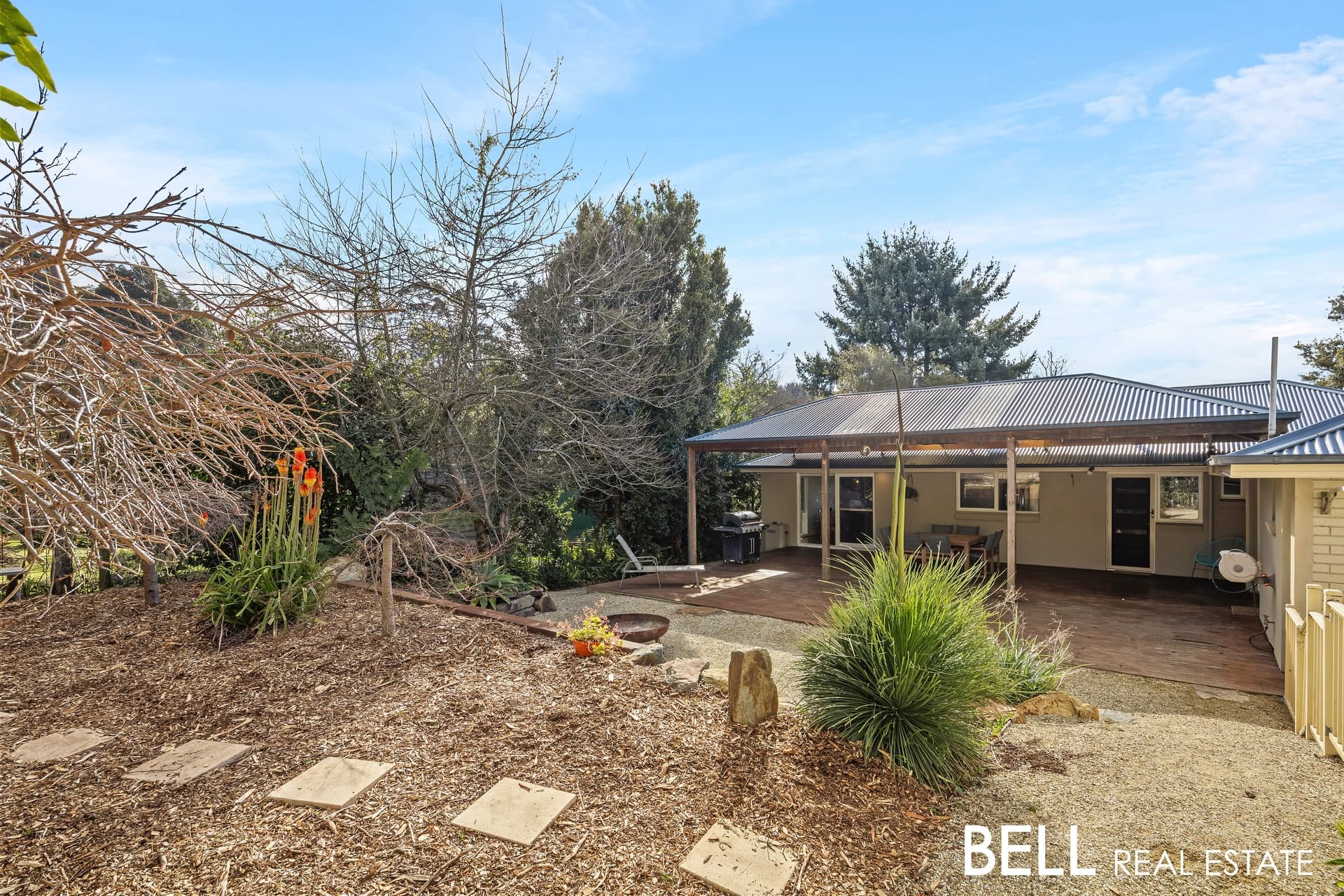 2 Paradise Grove, EMERALD, Emerald - Image 1
