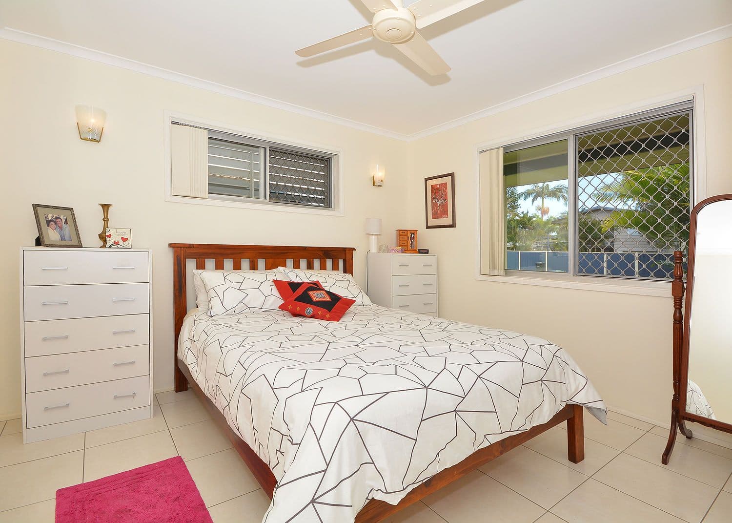6 Gibbs Street, Urangan QLD 4655, Urangan - Thumbnail 5