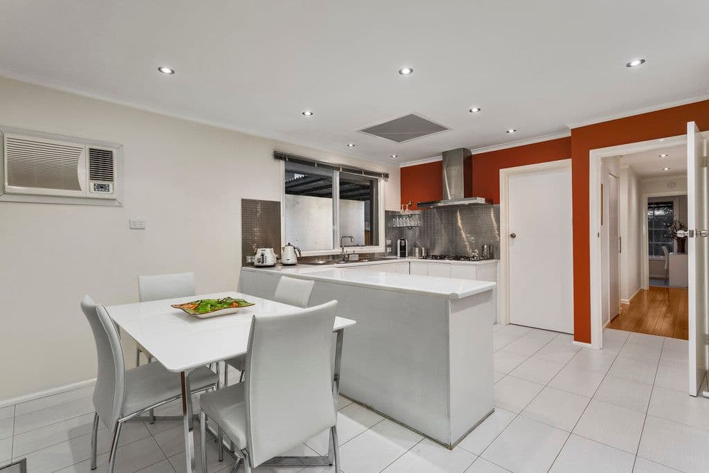 22 Menarra Street, Doncaster VIC 3108, Doncaster - Thumbnail 3