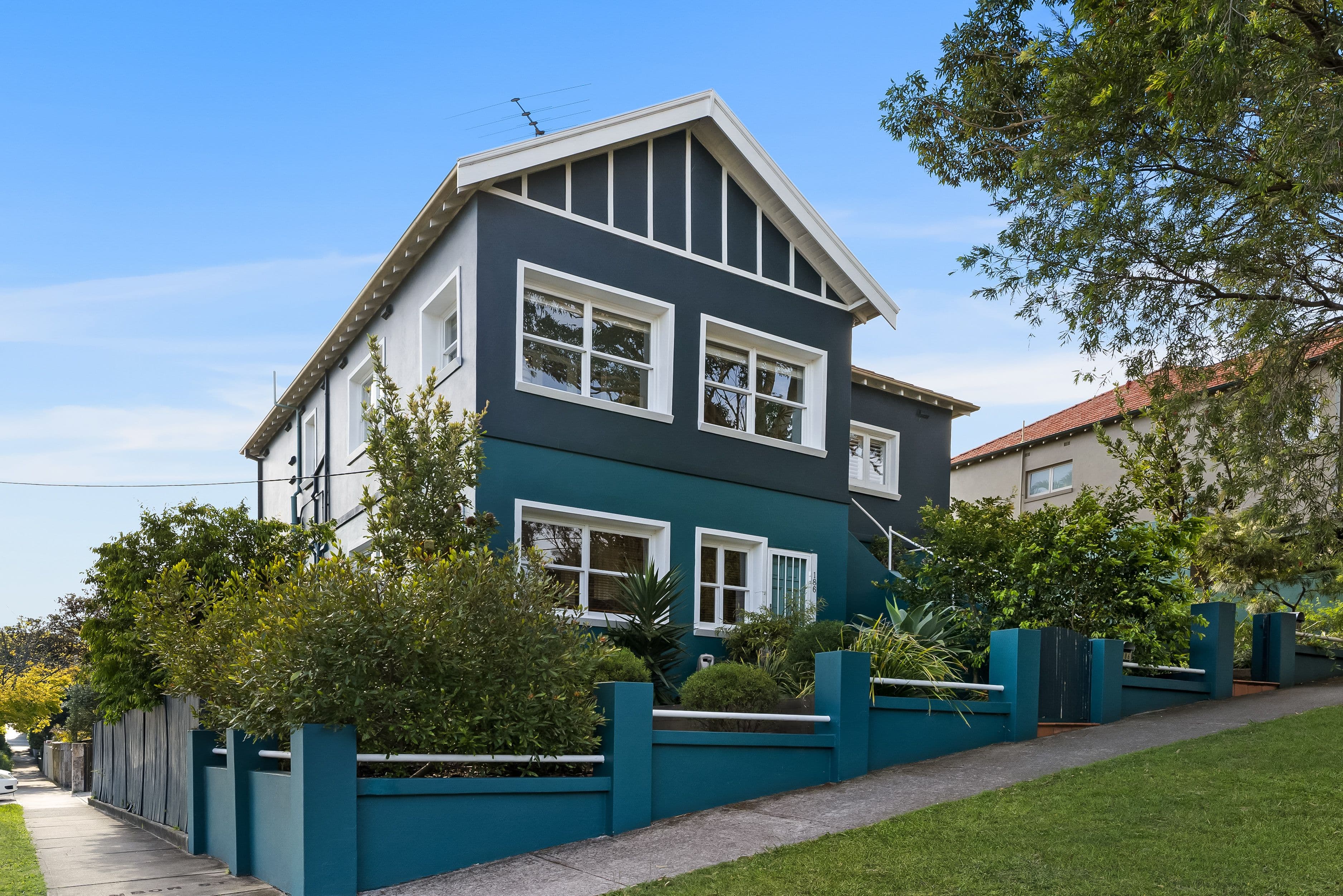 184-186 Brook Street, Coogee NSW 2034, Coogee - Thumbnail 3