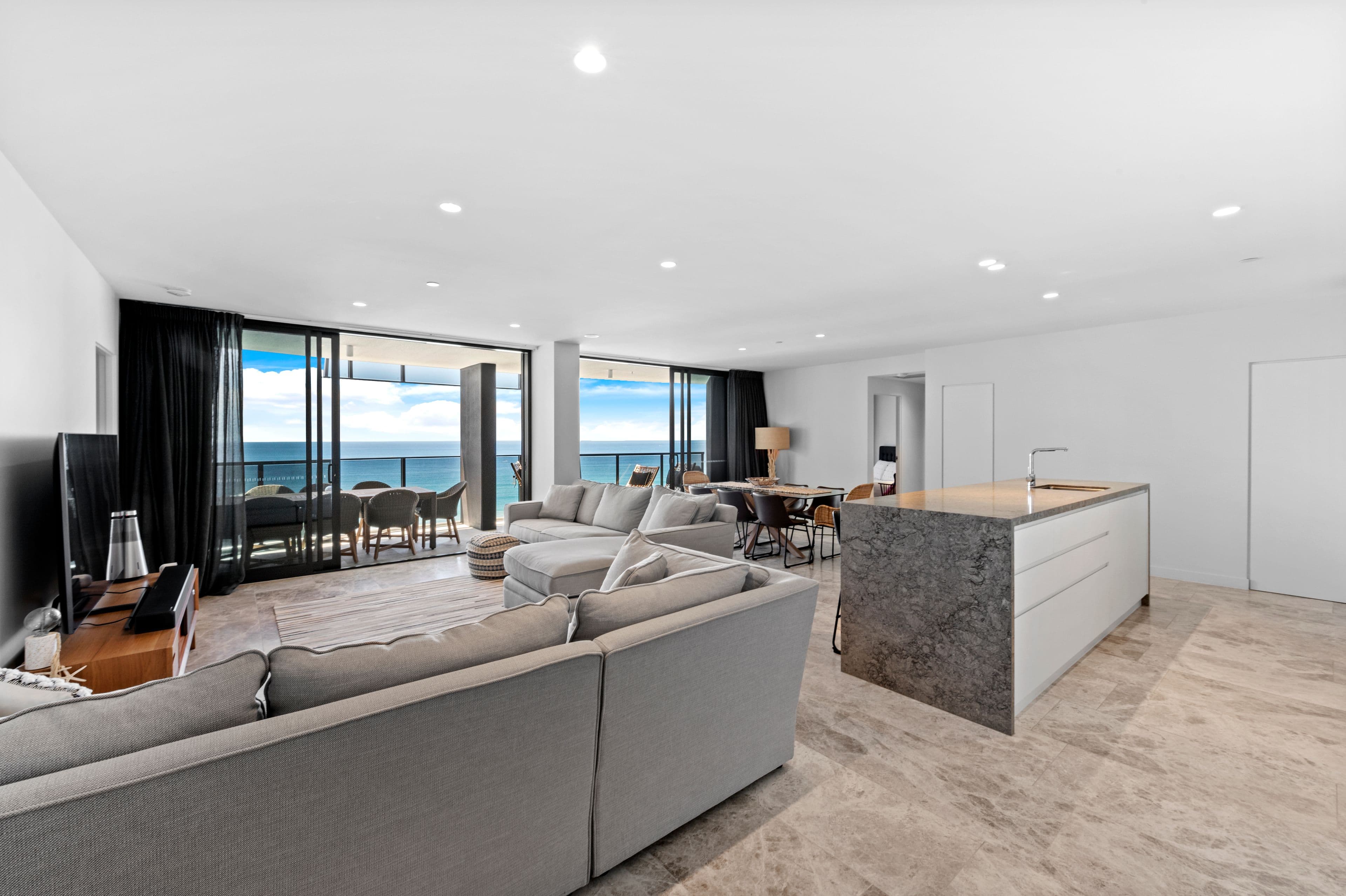 10-12 First Avenue, Broadbeach QLD 4218, Broadbeach - Thumbnail 3